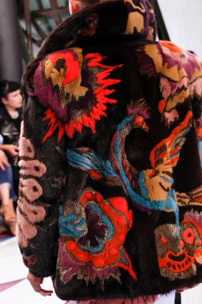 Look 23